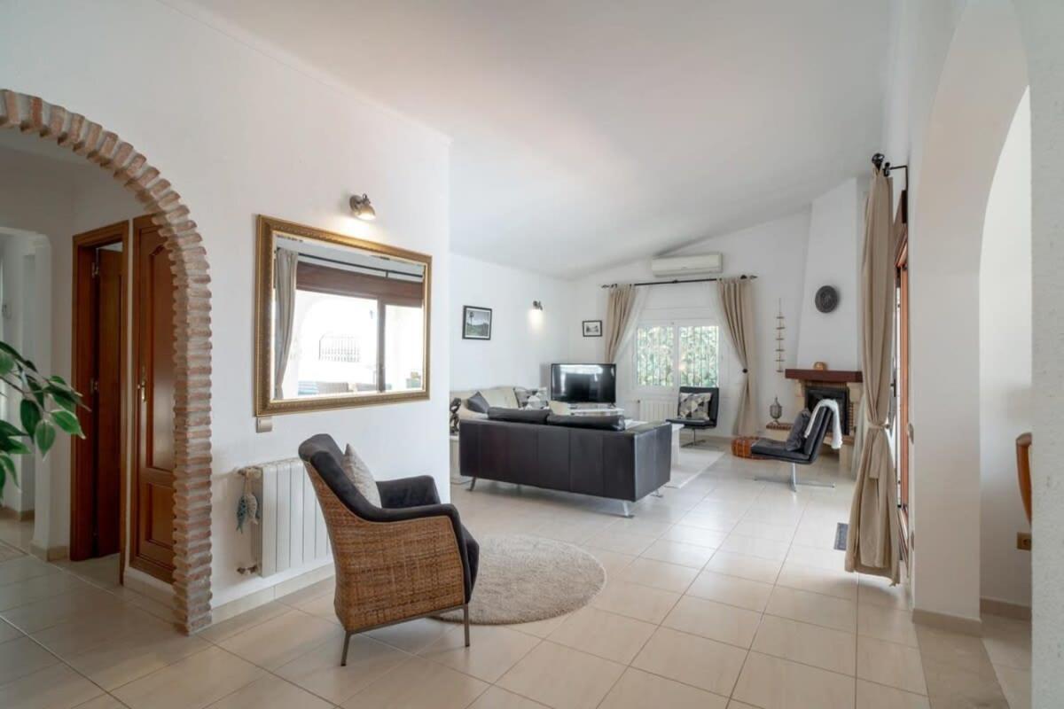 Ballyraine Nerja Exterior photo